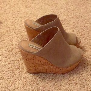 Wedge mules